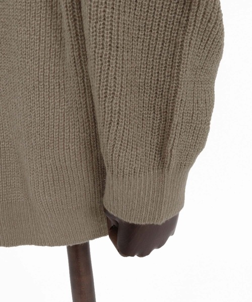 ANGENEHM（アンゲネーム）の「ms6607-Fuzzy-Knit Skipper Polo モヘアニットスキッパーポロシャツ(AG07-030acg)（ポロシャツ・メンズ・ブラック/レッド/ブルー系その他/マスタード/グレイッシュベージュ・M/L/S）」の7枚目の写真