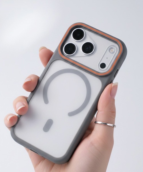 Fun & Daily(ファンアンドデイリー)の「Magsafe対応 Square Line iPhone 17 Case / 17Pro 17ProMax(スマホケース/カバー・メンズ・ブラック/オレンジ/グレー・iPhone 17/iPhone 17 Pro/iPhone 17 Pro Max)」の2枚目の写真