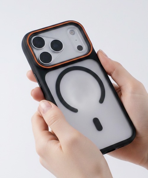 Fun & Daily(ファンアンドデイリー)の「Magsafe対応 Square Line iPhone 17 Case / 17Pro 17ProMax(スマホケース/カバー・メンズ・ブラック/オレンジ/グレー・iPhone 17/iPhone 17 Pro/iPhone 17 Pro Max)」の1枚目の写真