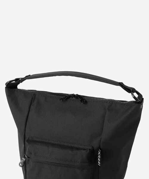 Bshop（ビショップ）の「KARRI | リサイクルコーデュラ 2WAY ショルダーバッグ S UNISEX（ショルダーバッグ・レディース・ブラック・S）」の6枚目の写真