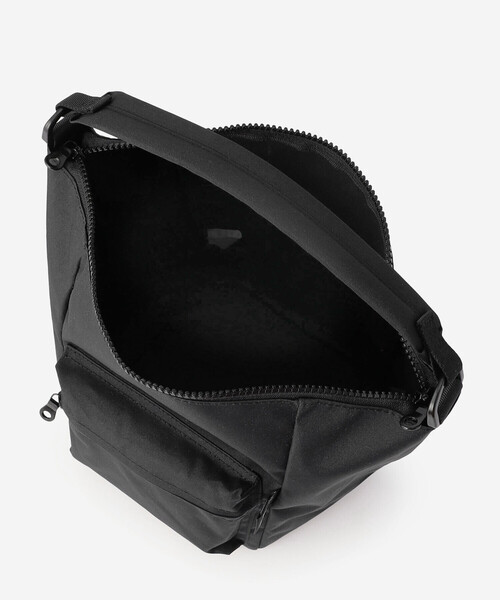Bshop（ビショップ）の「KARRI | リサイクルコーデュラ 2WAY ショルダーバッグ S UNISEX（ショルダーバッグ・レディース・ブラック・S）」の8枚目の写真