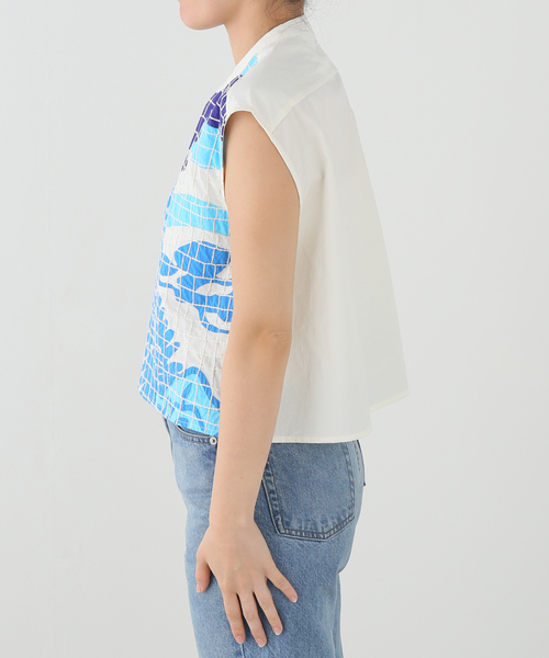mii(ミー)の「【Mii/ミイ】 HAND EMBROIDRERED SLEEVELESS TOP(シャツ/ブラウス・レディース・ブルー・SMALL)」の3枚目の写真