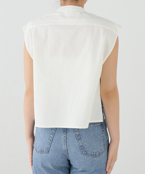 mii(ミー)の「【Mii/ミイ】 HAND EMBROIDRERED SLEEVELESS TOP(シャツ/ブラウス・レディース・ブルー・SMALL)」の2枚目の写真