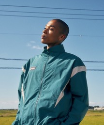ASICS（アシックス）の「CLASSIC WOVEN TRACK JACKET　2203A342.300（ナイロンジャケット）」