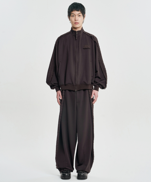AJOBYAJO（アジョバイアジョ）の「Multi Lace Trim Raglan Track Jacket [DARK BROWN]（ナイロンジャケット・レディース・その他・MEDIUM/LARGE/X-LARGE）」の7枚目の写真