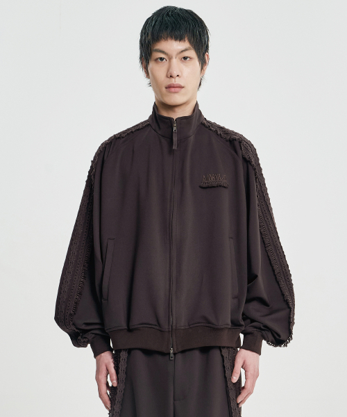 AJOBYAJO（アジョバイアジョ）の「Multi Lace Trim Raglan Track Jacket [DARK BROWN]（ナイロンジャケット・レディース・その他・MEDIUM/LARGE/X-LARGE）」の8枚目の写真