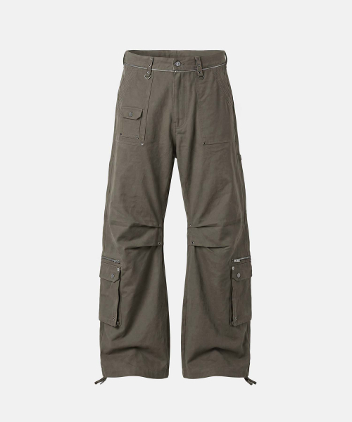 BADBLOOD(バッドブラッド)の「ALPHA カーブドブーツカット カーゴパンツ - カーキ(その他パンツ・レディース・その他・SMALL/MEDIUM)」の2枚目の写真