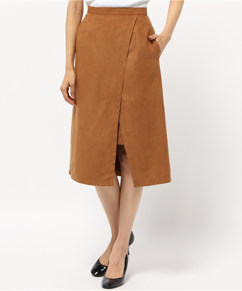 N.（N. Natural Beauty Basic）（エヌエヌナチュラルビューティーベーシック）の「スエードスリットミドルスカート（スカート・レディース・ブラウン/ベージュ・MEDIUM/SMALL）」の2枚目の写真