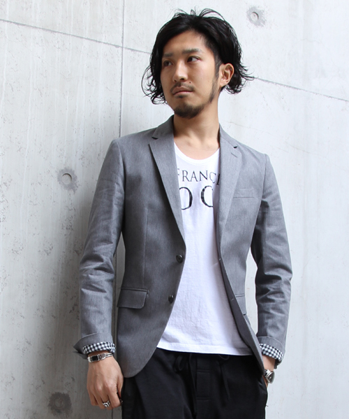 BEAMS(ビームス)の「BEAMS / 袖裏柄ストレッチ2Bジャケット(テーラードジャケット・メンズ・グレー/ブラック/ネイビー・SMALL/MEDIUM/LARGE/X-LARGE)」の1枚目の写真