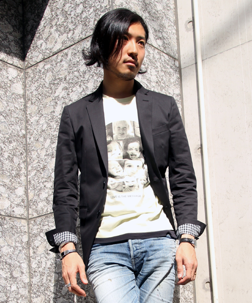 BEAMS(ビームス)の「BEAMS / 袖裏柄ストレッチ2Bジャケット(テーラードジャケット・メンズ・グレー/ブラック/ネイビー・SMALL/MEDIUM/LARGE/X-LARGE)」の2枚目の写真