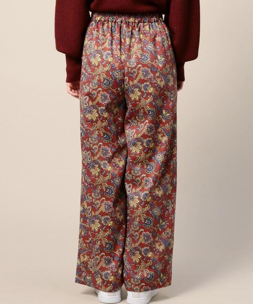 BEAUTY&YOUTH UNITED ARROWS（ビューティーアンドユースユナイテッドアローズ）の「BY ペイズリー サテン タックパンツ◆（その他パンツ・レディース・ブラウン/ネイビー・MEDIUM/SMALL）」の3枚目の写真