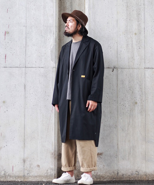 NATAL DESIGN（ネイタルデザイン）の「【ネイタルデザイン】Liberty Coat / リバティーコート（ステンカラーコート・メンズ・カーキ/ブラック/ベージュ・MEDIUM/LARGE/SMALL）」の2枚目の写真