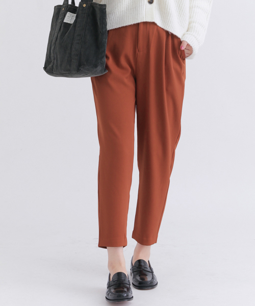 URBAN RESEARCH Sonny Label(アーバンリサーチサニーレーベル)の「ウォッシャブルストレッチテーパードパンツ(その他パンツ・レディース・ブラック/グレー系その他/ブラウン系その他・38/36)」の3枚目の写真