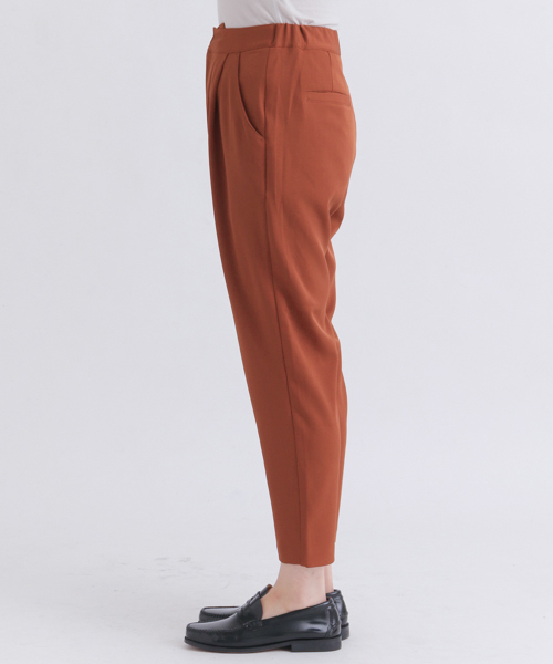 URBAN RESEARCH Sonny Label(アーバンリサーチサニーレーベル)の「ウォッシャブルストレッチテーパードパンツ(その他パンツ・レディース・ブラック/グレー系その他/ブラウン系その他・38/36)」の8枚目の写真