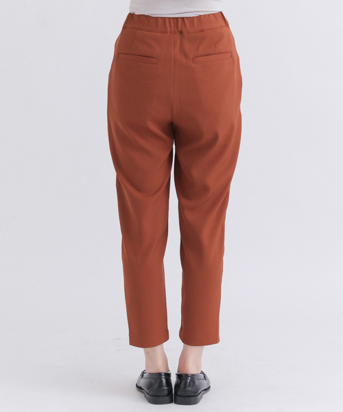 URBAN RESEARCH Sonny Label(アーバンリサーチサニーレーベル)の「ウォッシャブルストレッチテーパードパンツ(その他パンツ・レディース・ブラック/グレー系その他/ブラウン系その他・38/36)」の9枚目の写真