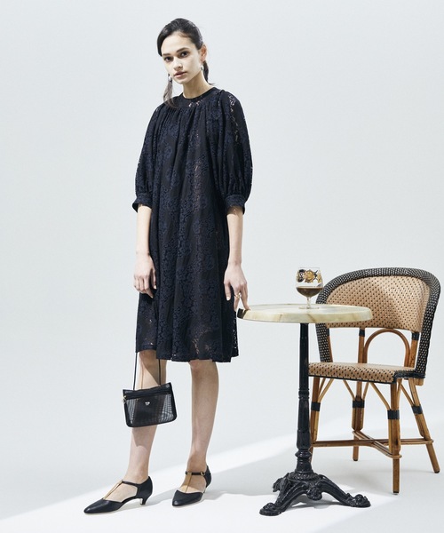 Theatre Products シアタープロダクツ の ウェーブフラワーコードラッセルレース ワンピース ワンピース Wear