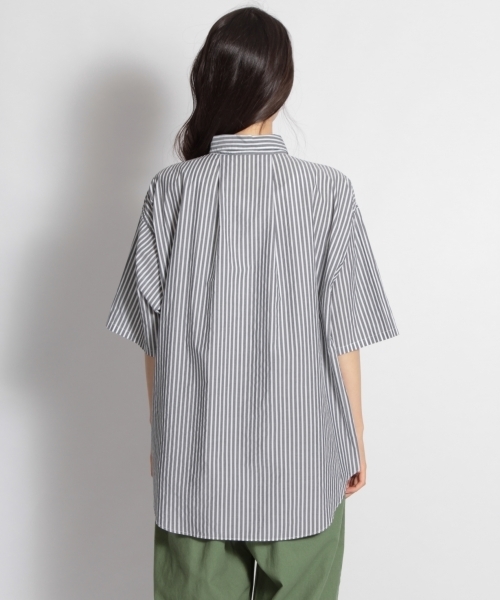 niko and...（ニコアンド）の「レギュラー抜け襟シャツ（シャツ/ブラウス・レディース・ライトグレー/ブラック/クリーム/アイボリー・MEDIUM/LARGE）」の9枚目の写真