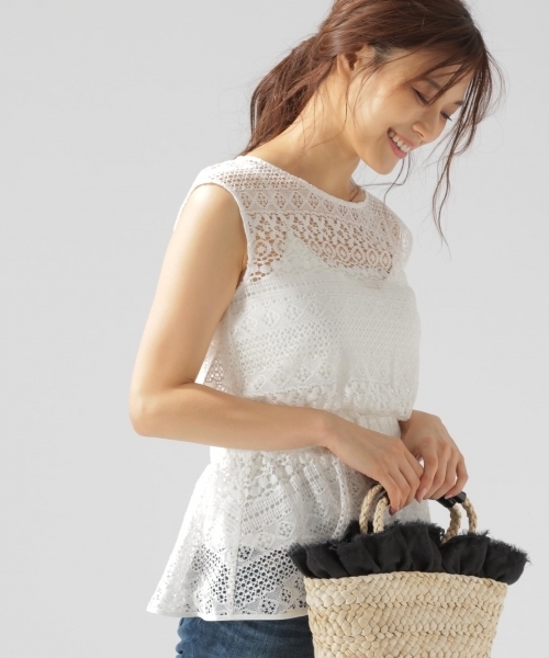 BAYFLOW(ベイフロー)の「GOOD PRICE/レースノースリ―ブブラウス(シャツ/ブラウス・レディース・ブラック/オフホワイト・MEDIUM/SMALL)」の1枚目の写真