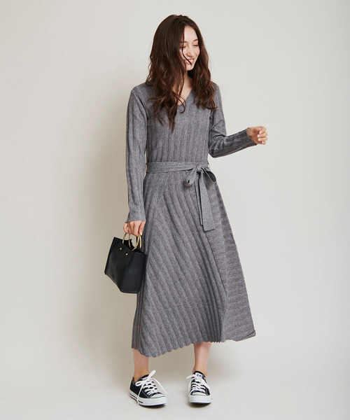 The Virgnia(ザ ヴァージニア)の「ワイドリブ切替ニットワンピース(ワンピース・レディース・ブラック/グレー/ボルドー・FREE)」の12枚目の写真