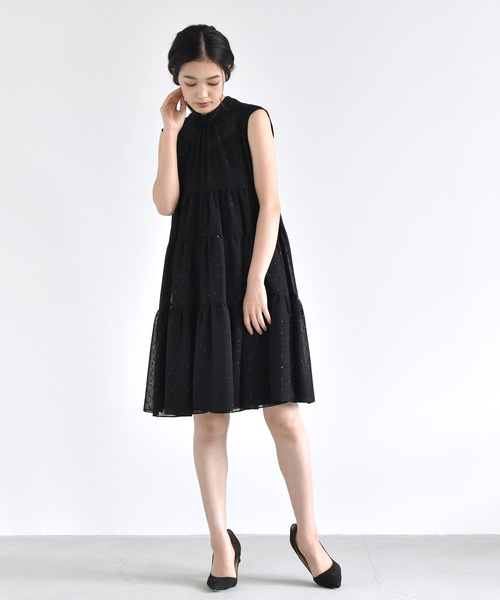 kaene(カエン)の「ドビーシフォンティアードワンピース(ドレス・レディース・ブラック/ネイビー・38/36/34)」の4枚目の写真