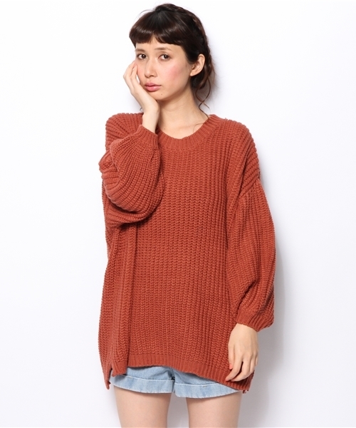 WHO'S WHO gallery（フーズフーギャラリー）の「ローゲージBIGニット（ニット/セーター・レディース・アイボリー/ブラック/ブルー/オレンジ・FREE）」の4枚目の写真