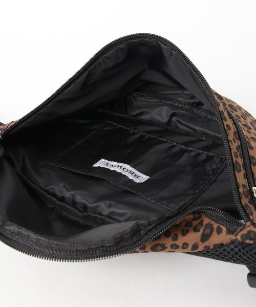 WEGO（ウィゴー）の「WEGO/ダブルZIPリングウエストバッグ（ボディバッグ/ウエストポーチ・レディース・その他1/その他2/ブラック/その他3/シルバー・FREE）」の8枚目の写真