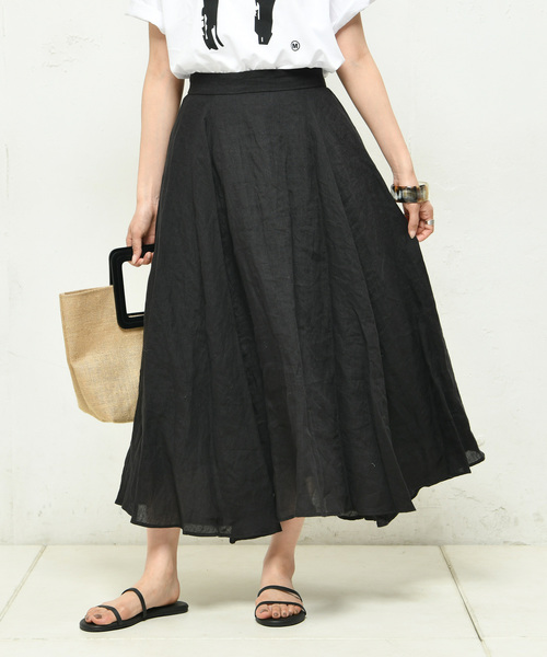 DouDou（ドゥドゥ）の「マキシフレアスカート（スカート・レディース・ベージュ/ネイビー/グリーン/ブラック/ライトベージュ/オフホワイト・38/36）」の2枚目の写真