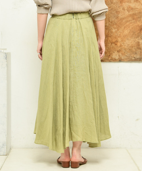 DouDou（ドゥドゥ）の「マキシフレアスカート（スカート・レディース・ベージュ/ネイビー/グリーン/ブラック/ライトベージュ/オフホワイト・38/36）」の7枚目の写真