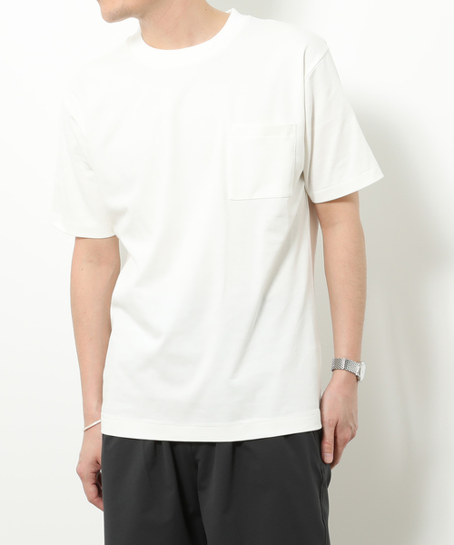 ADAM ET ROPE'(アダムエロペ)の「〈汗染み防止〉スウェットガード ポケットT(Tシャツ/カットソー・メンズ・ホワイト/ブラック/グレー/ブルー系その他・S/M/L)」の2枚目の写真
