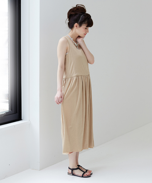 Another Edition(アナザーエディション)の「【WEB限定】ae リバーシブル MAX OP ◆(ワンピース・レディース・ブラック/グレー/ベージュ・フリ-)」の4枚目の写真