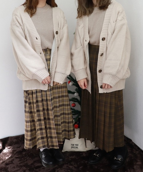 PairPair（ペアペア）の「裏地付きケーブルニットカーデ（その他アウター・レディース・ベージュ/モカ/アイボリー・FREE）」の4枚目の写真