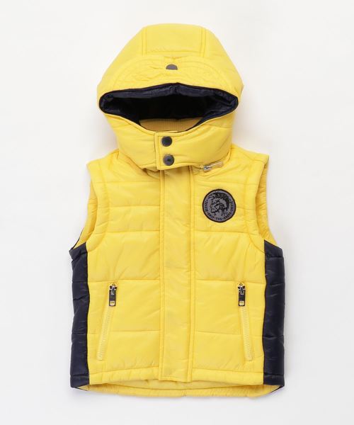 DIESEL（ディーゼル）の「DIESEL（ディーゼル）Kids & Junior ダウン中綿ベストベストブルゾン（ダウンベスト・キッズ・ブラック/イエロー/ネイビー・12Y/4Y/6Y/16Y/8Y/14Y/10Y）」の7枚目の写真