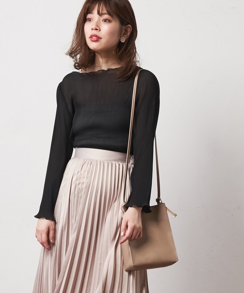 natural couture（ナチュラルクチュール）の「【WEB限定カラー有り】細プリーツシフォンメローTブラウス（シャツ/ブラウス・レディース・ブラック/ベージュ/オフホワイト/ピンク/ミント/オレンジ・FREE）」の11枚目の写真