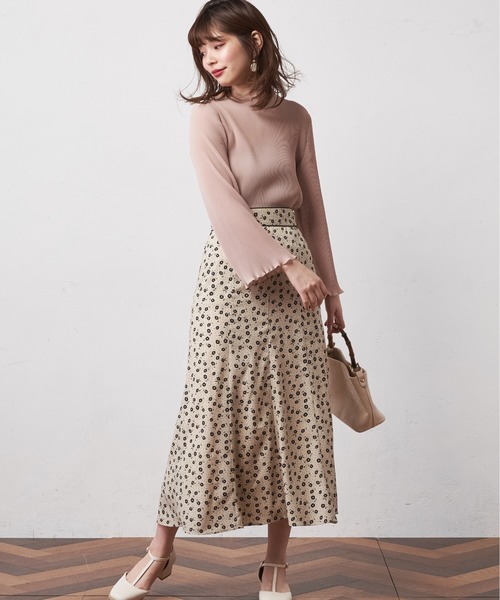 natural couture（ナチュラルクチュール）の「【WEB限定カラー有り】細プリーツシフォンメローTブラウス（シャツ/ブラウス・レディース・ブラック/ベージュ/オフホワイト/ピンク/ミント/オレンジ・FREE）」の13枚目の写真