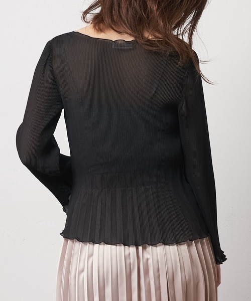 natural couture（ナチュラルクチュール）の「【WEB限定カラー有り】細プリーツシフォンメローTブラウス（シャツ/ブラウス・レディース・ブラック/ベージュ/オフホワイト/ピンク/ミント/オレンジ・FREE）」の21枚目の写真