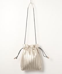 cepo | プリーツ　巾着バッグ(ハンドバッグ)
