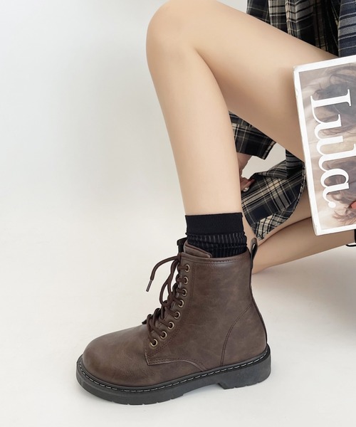 Shoes in Closet(シューズインクローゼット)の「レースアップ ワークブーツ 7897(ブーツ・レディース・ダークブラウン/ブラック/アイボリー・LL/M/S/L/3L/XS)」の14枚目の写真