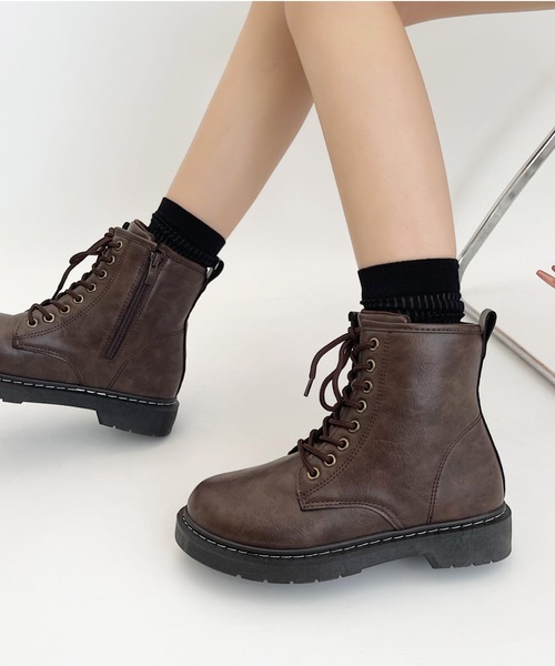 Shoes in Closet(シューズインクローゼット)の「レースアップ ワークブーツ 7897(ブーツ・レディース・ダークブラウン/ブラック/アイボリー・LL/M/S/L/3L/XS)」の20枚目の写真