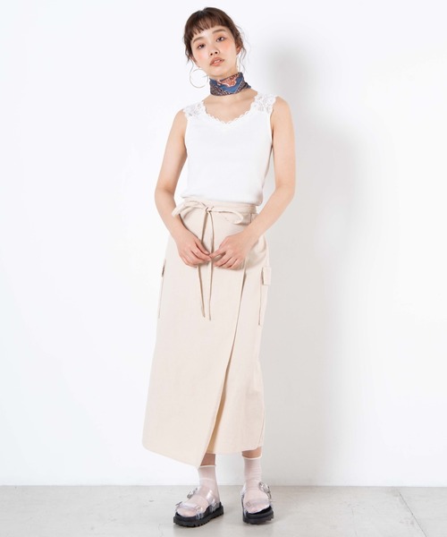 WEGO(ウィゴー)の「WEGO/【前後で使える】2wayレースタンクトップ(キャミソール・レディース・ブラック/ライトグレー/ベージュ/オフホワイト・FREE)」の22枚目の写真