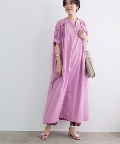 ADAM ET ROPE'（アダムエロペ）の「コットンボイルロングワンピース（ワンピース・レディース・チャコールグレー/ベージュ/ラベンダー・FREE）」の3枚目の写真