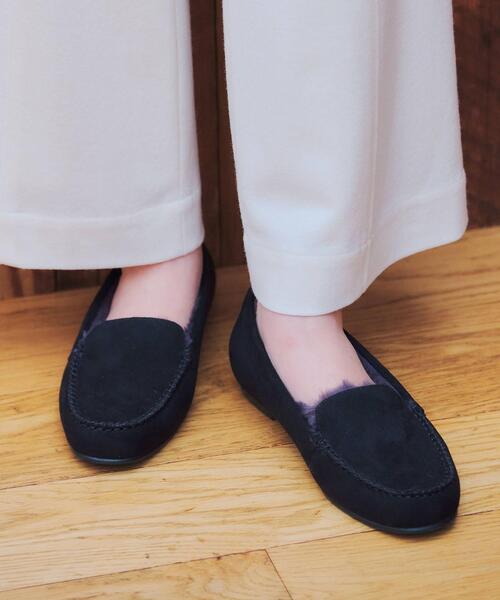 green label relaxing（グリーンレーベルリラクシング）の「[21.5cm~24.5cm]CFC フェイクファー ウォーム モカシン(1.0cmヒール)（モカシン/デッキシューズ・レディース・ダークブラウン/グレー/ベージュ/ブラック・S/M/XS/L）」の2枚目の写真