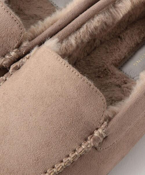 green label relaxing（グリーンレーベルリラクシング）の「[21.5cm~24.5cm]CFC フェイクファー ウォーム モカシン(1.0cmヒール)（モカシン/デッキシューズ・レディース・ダークブラウン/グレー/ベージュ/ブラック・S/M/XS/L）」の7枚目の写真