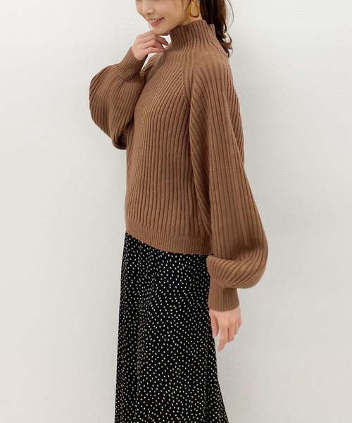 archives(アルシーヴ)の「ボリュームワイドリブニット(ニット/セーター・レディース・ベージュ/ブルー/アイボリー/マスタード/モカ・MEDIUM)」の15枚目の写真