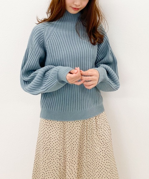 archives(アルシーヴ)の「ボリュームワイドリブニット(ニット/セーター・レディース・ベージュ/ブルー/アイボリー/マスタード/モカ・MEDIUM)」の9枚目の写真