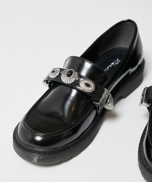 WHO'S WHO gallery(フーズフーギャラリー)の「マニッシュコンチョローファー(ローファー・レディース・ダークグリーン/ブラック系その他・MEDIUM/LARGE)」の14枚目の写真