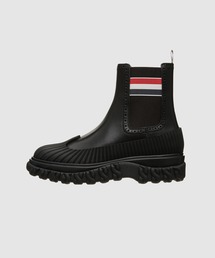 THOM BROWNE（トムブラウン）の「CHELSEA BOOT W/ 4 BAR