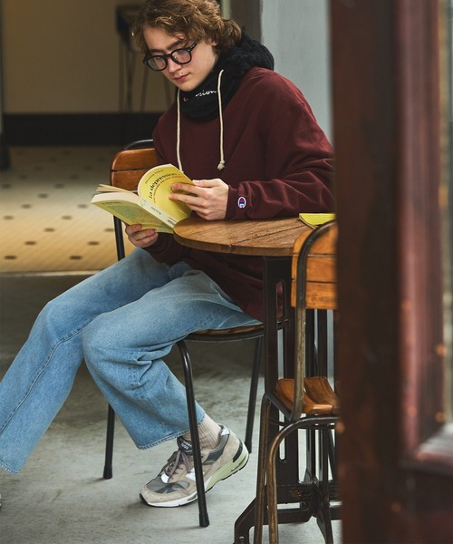 Champion（チャンピオン）の「Champion PULLOVER オーバーサイズ プルオーバー クルーネック スウェット/チャンピオン（スウェット・メンズ・ホワイト/チャコールグレー/ブラック/ダークグリーン/パープル/ネイビー/グレー/レッド/ロイヤルブルー/ワイン/オレンジ・S/M/L/XL）」の13枚目の写真