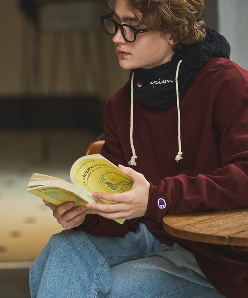 Champion（チャンピオン）の「Champion PULLOVER オーバーサイズ プルオーバー クルーネック スウェット/チャンピオン（スウェット・メンズ・ホワイト/チャコールグレー/ブラック/ダークグリーン/パープル/ネイビー/グレー/レッド/ロイヤルブルー/ワイン/オレンジ・S/M/L/XL）」の12枚目の写真