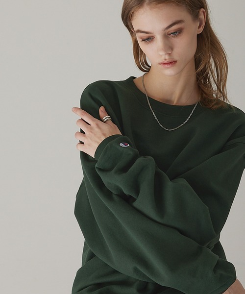 Champion（チャンピオン）の「Champion PULLOVER オーバーサイズ プルオーバー クルーネック スウェット/チャンピオン（スウェット・メンズ・ホワイト/チャコールグレー/ブラック/ダークグリーン/パープル/ネイビー/グレー/レッド/ロイヤルブルー/ワイン/オレンジ・S/M/L/XL）」の16枚目の写真