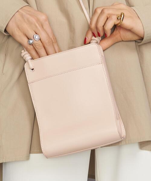 BEAUTY&YOUTH UNITED ARROWS（ビューティーアンドユースユナイテッドアローズ）の「BY レザースクエアベローズショルダーバッグ（ショルダーバッグ・レディース・ブラック/ベージュ/ライトピンク/ライム/オフホワイト・FREE）」の5枚目の写真